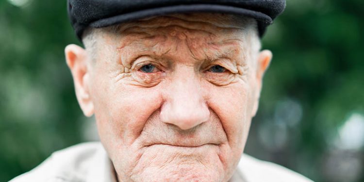 Aging is not only a natural process, but also a major risk factor for almost all chronic diseases. If we learn to better understand the aging process, we can influence it to ensure healthy aging. Credit: Shutterstock