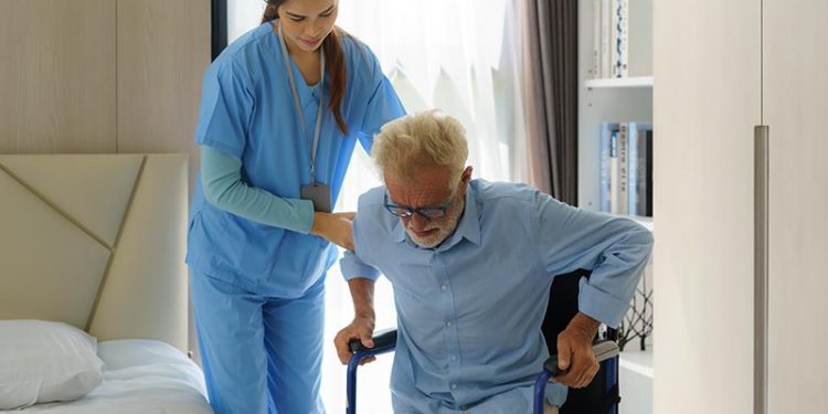 In addition to financial uncertainties, a recent HDI survey also reveals an often underestimated emotional burden experienced by many older people: More than half (53 percent) of those surveyed fear becoming a burden in old age. Credit: Shutterstock