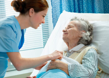 Finding a short-term caregiver is not always easy. The new list of Austrian freelance caregivers makes the search easier. Credit: Shutterstock