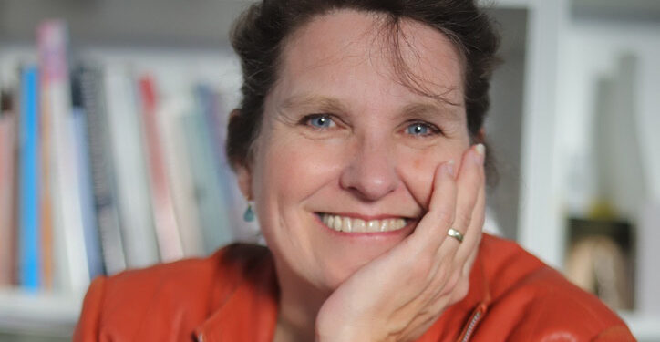 Im Interview: Innenarchitektin Melanie Mikalauskas, die sich intensiv mit dem Zusammenspiel von Demenz, Wahrnehmung und Wohnumgebung auseinandersetzt. Credit: Melanie Mikalauskas